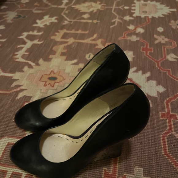 Nine West Snakeskin Pattern Wedges. Size 7  Super Sexy Shoes! - Picture 7 of 16